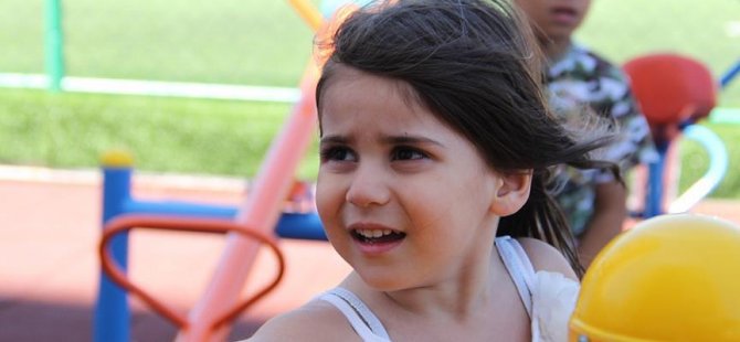 Minik Elif zamanla yarışıyor