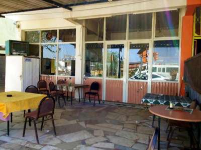 Kahveye silahlı saldırı: 1 ölü, 10 yaralı