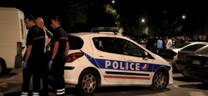 Fransa'da cami önünde silahlı saldırı