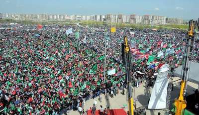 Diyarbakır'da  'Eşsiz Önder Hazreti Muhammed' mitingi