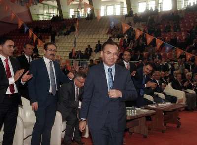 Bozdağ: HDP'nin seçime girmesi uluslararası bir projedir