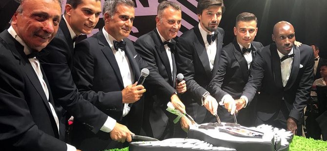 Beşiktaş şampiyonluğu kutladı
