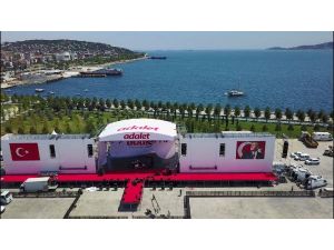 Maltepe mitinge hazırlanıyor