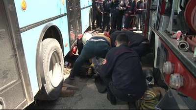Özel Halk Otobüsü yol kenarındaki kadınları ezdi;1 ölü 1 yaralı (2)