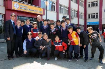 Okudukları lisede yönetici oldular