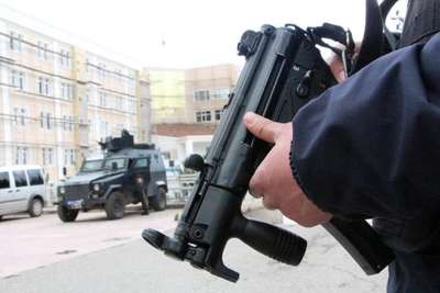 Şanlıurfa'da tıp merkezi operasyonu: 36 gözaltı (2)