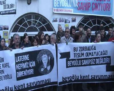 Kafeleri tahliye edilince eylem yaptılar