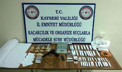 Kayseri'de torbacı operasyonunda 3 tutuklama