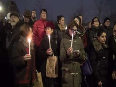 DHA DIŞ HABER – Paris’te binlerce kişi Charlie Hebdo’ya destek için sokaklara indi