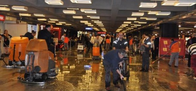Atatürk Havalimanı'nı su bastı