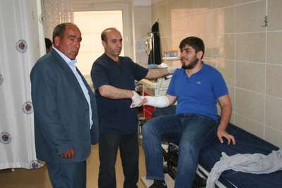 Üniversitelileri taşıyan midibüs uçuruma yuvarlandı: 12 yaralı