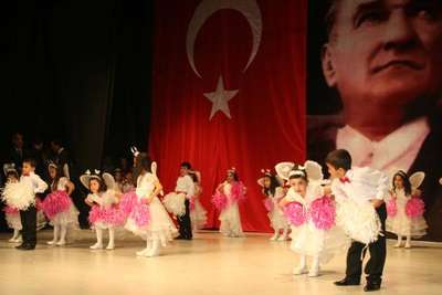 Kilis’te 23 Nisan coşkuyla kutlandı