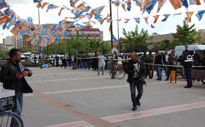 Batman'da Ak Parti seçim lokaline silah ile saldırdı, kaçarken kendisi vuruldu