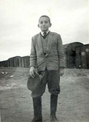 Kılıçdaroğlu 23 Nisan'ı çocukluk fotoğrafını paylaşarak kutladı