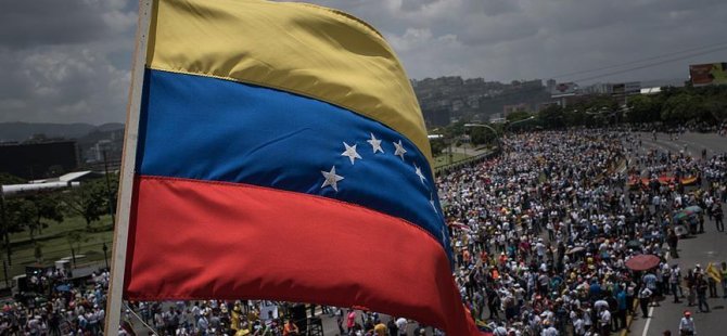 Venezuela doları yasaklıyor