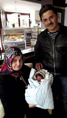 18 yıllık çift, 8'nci denemelerinde tüp bebekle çocuk sahibi oldu