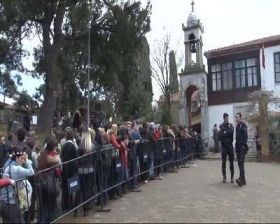 Binlerce kişi dilek için Aya Yorgi'de...