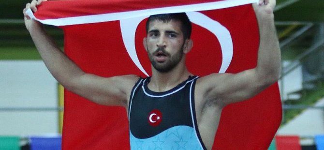 Kerem Kamal, Dünya Şampiyonu oldu