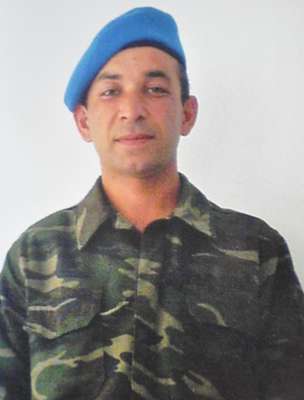 Yolda kalan sürücüye yardım ederken kazada ölen uzman erbaş toprağa verildi