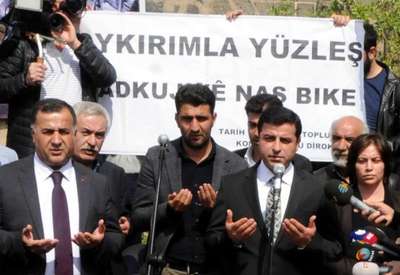 Selahattin Demirtaş,1915'te ölen Ermeniler için Fatiha okudu