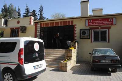 Yedinci kattan atlayarak intihar etti