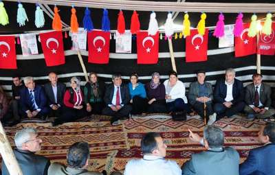 MHP Adana Milletvekili adayı 'Yörük Ali Paşa'ya, Yörük çadırı