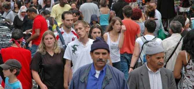 Almanya’da beş kişiden biri göçmen kökenli