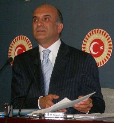 CHP İzmir'de il başkanı krizi