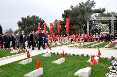 57'nci Alay'ın yolunda katılım rekoru kırıldı (3)