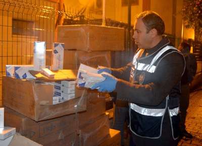 Mersin'de 120 bin paket kaçak sigara ele geçirildi