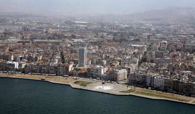 Mimarların korktuğu oldu; Kordon'da binalar 10 metre daha yükselecek