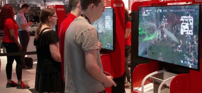 Oyun meraklıları Gamescom'a akın etti