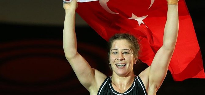 Yasemin Adar dünya şampiyonu oldu