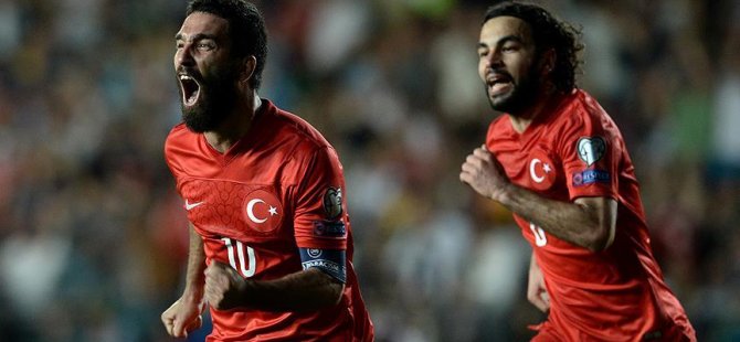 Arda Turan'dan Selçuk İnan'a destek