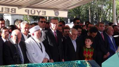 Cumhurbaşkanı Erdoğan, AK Parti'li Erdem'in babasının cenaze törenine katıldı