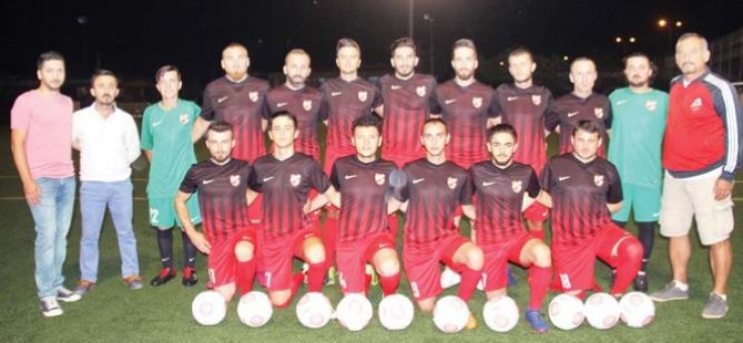 Gurbetçi, amatör kulübe forma yaptırdı