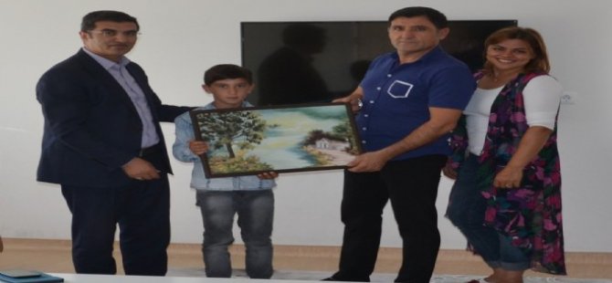 Gurbetçinin hem eli, hem gönlü bol