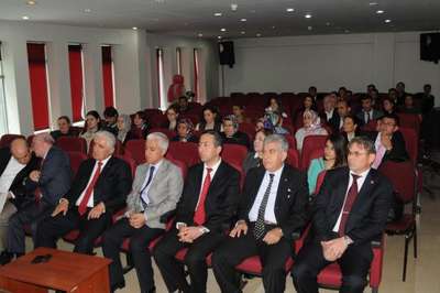 Suriyeli çocuklar fotoğraf sergisi açtı