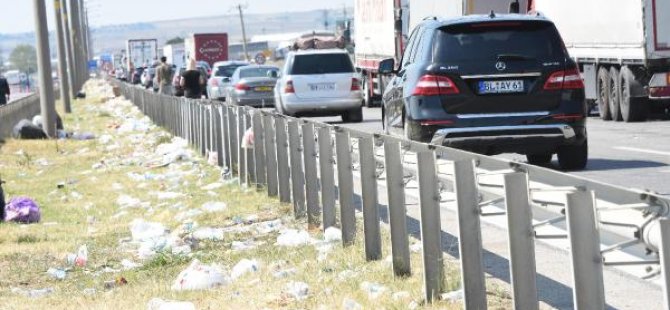 Otomobilinden dışarı çöp atana 3 ay hapis cezası