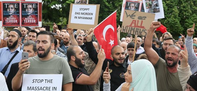 Almanya'da Myanmar protestosu