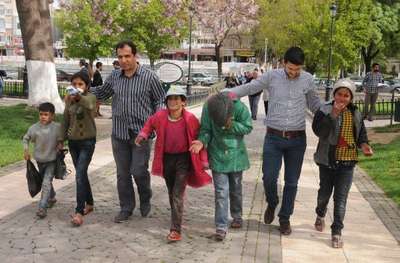 Suriyeli dilencilere polis göz açtırmıyor
