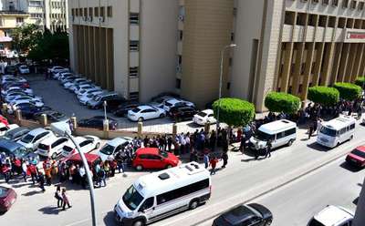 Adana Adliyesi'nde arama kuyruğu
