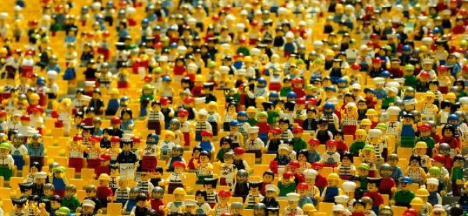 1400 çalışanını işten çıkarıyor
