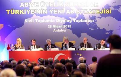 Bakan Bozkır: Sivil toplum, demokrasinin teminatıdır (2)