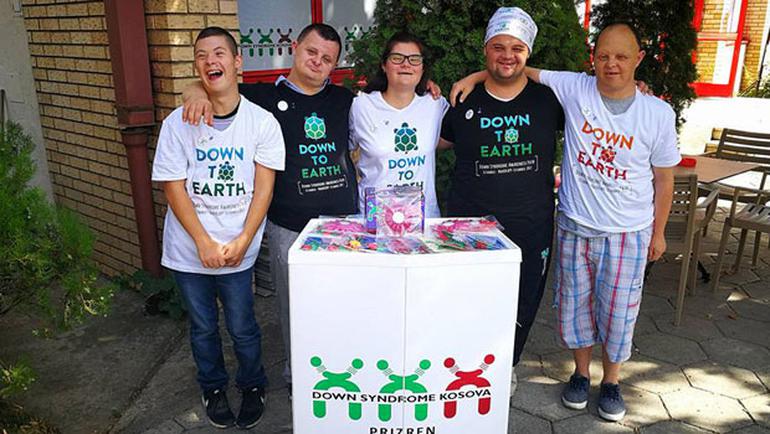 Downlular 80 günde, 25 ülkeyi gezecek