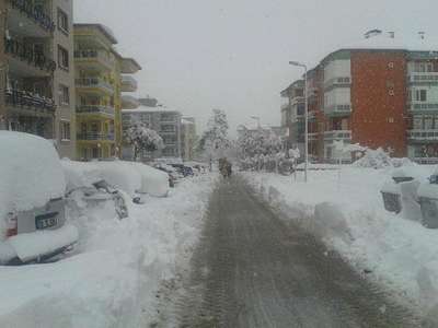 Denizli'de kar yağışı durdu, soğuk dondurdu