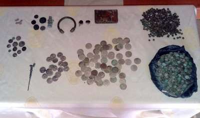İmranlı'da durdurulan otomobilden tarihi eser çıktı