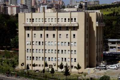 Cinsel taciz iddiasıyla 2 öğretmen görevden uzaklaştırıldı