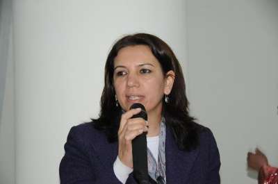 HDP'nin Hakkari adayı Irmak, vali, kaymakamlar ve emniyetten oy istedi