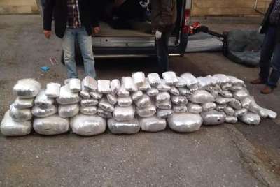 Minibüste 110 kilo esrar ele geçirildi, sürücü tutuklandı